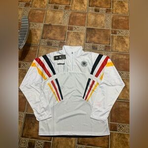 Adidas originals Germany 2025/25 long sleeve quarter zip jacket size M